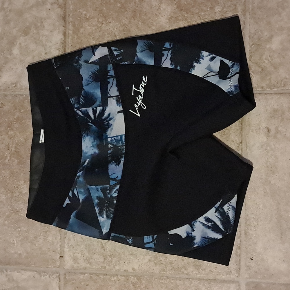 LayaTone Wetsuit Shorts for Men Women 2mm Neoprene Shorts Wetsuit Shorts